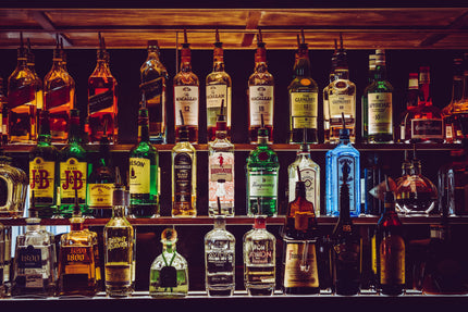 Die perfekte Hausbar: 5 essenzielle Spirituosen für den anspruchsvollen Gastgeber