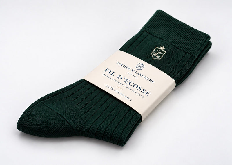Club Socks No. 1 in Racing Green, gefaltet mit Banderole, gesticktes Locher & Landwehr Wappen